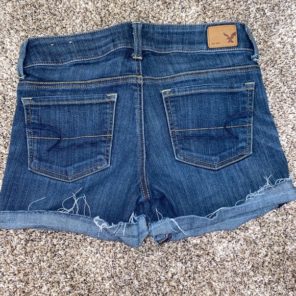 American Eagle super stretch size 4 jean shorts - Picture 2 of 3